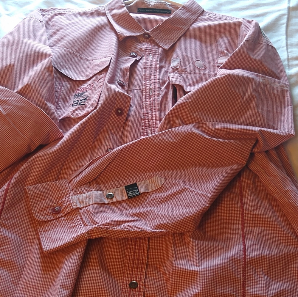 Nice hardly worn button ups ☺️